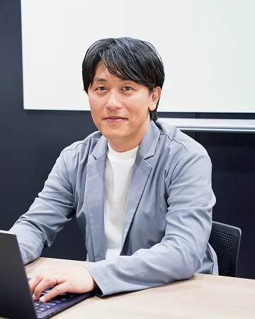 リネットジャパンで働く社員の様子